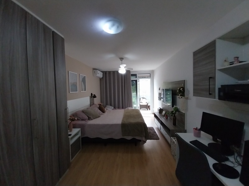 Apartamento à venda com 3 quartos, 145m² - Foto 6