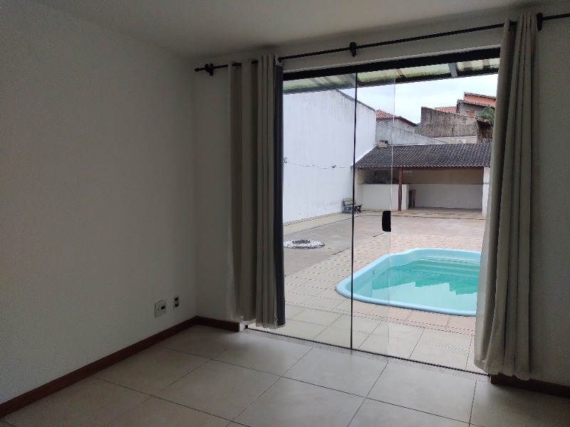 Casa à venda com 4 quartos, 171m² - Foto 19