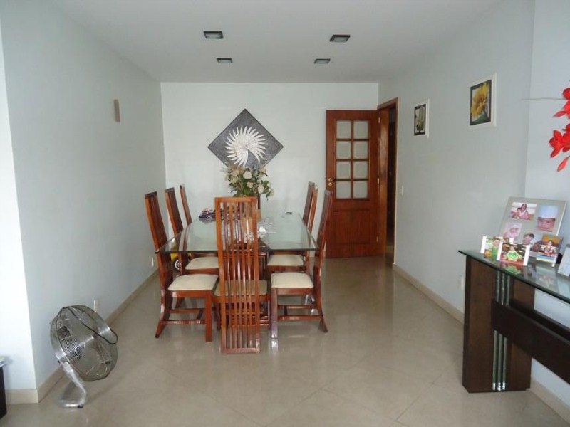 Apartamento à venda com 4 quartos, 150m² - Foto 8