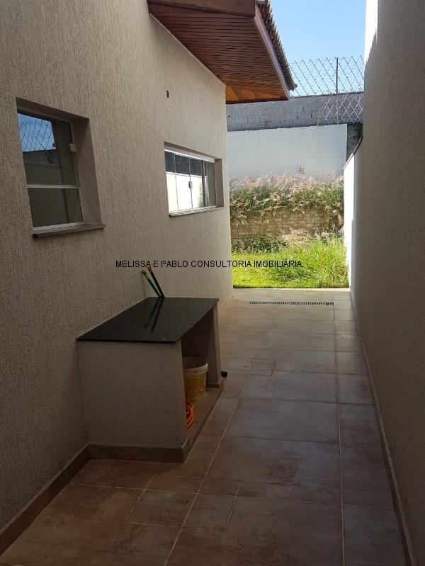 Casa à venda com 3 quartos, 215m² - Foto 15