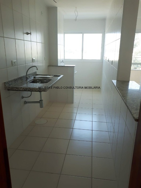 Apartamento à venda com 2 quartos, 82m² - Foto 7