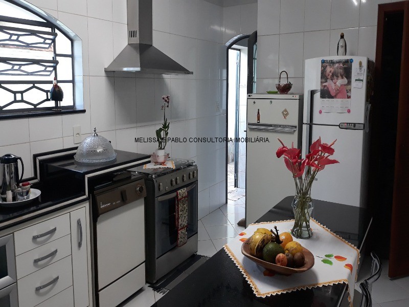 Casa à venda com 5 quartos, 310m² - Foto 48