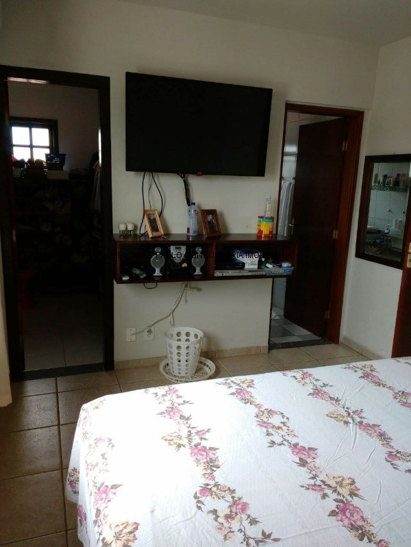 Casa à venda com 3 quartos, 170m² - Foto 14