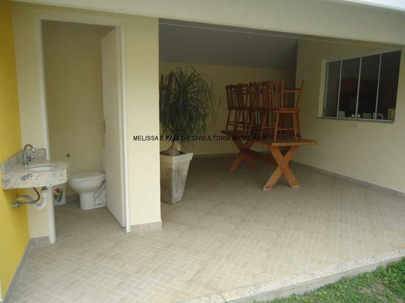 Casa à venda com 3 quartos, 220m² - Foto 8