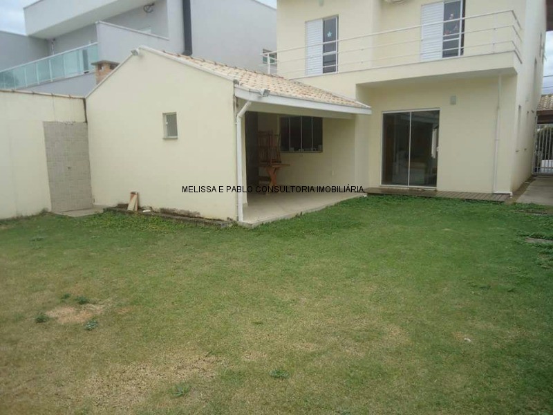 Casa à venda com 3 quartos, 220m² - Foto 9