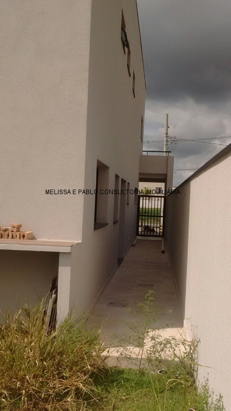 Casa à venda com 3 quartos, 300m² - Foto 14