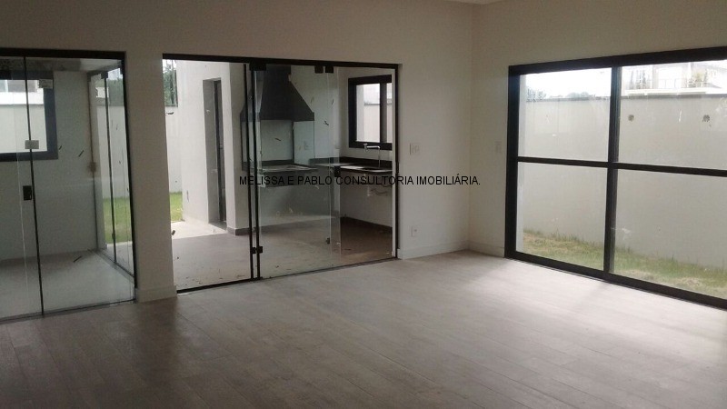 Casa à venda com 3 quartos, 300m² - Foto 28