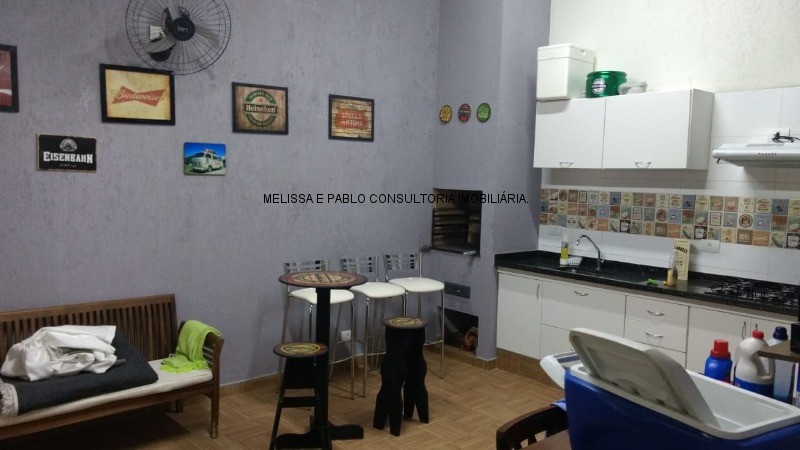 Casa à venda com 2 quartos, 90m² - Foto 1