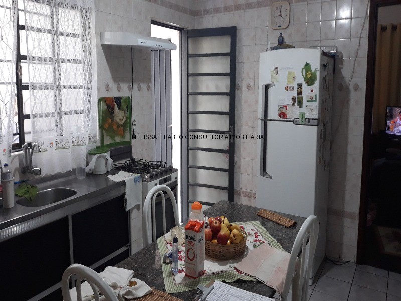 Casa à venda com 3 quartos, 170m² - Foto 11