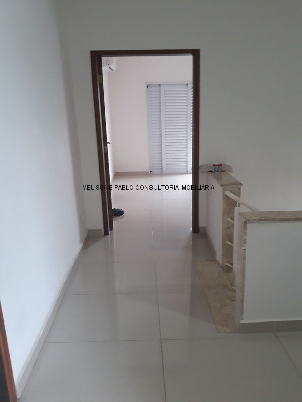 Casa à venda com 3 quartos, 220m² - Foto 16