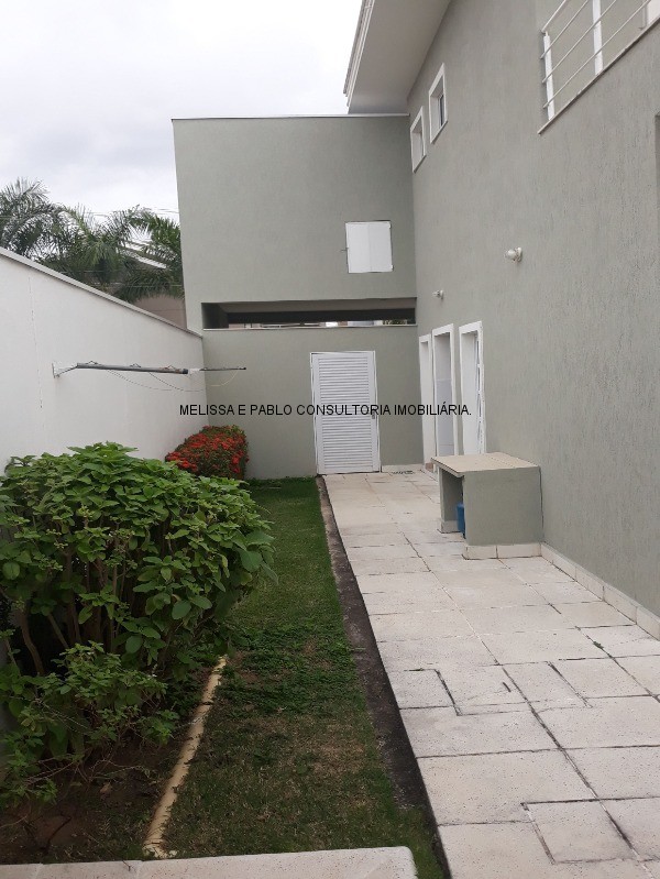 Casa à venda com 3 quartos, 220m² - Foto 46