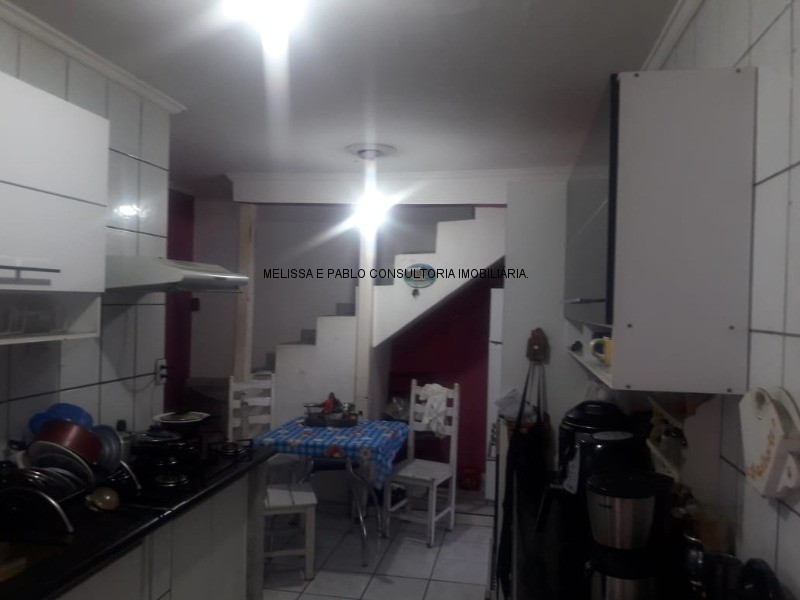 Casa à venda com 2 quartos, 170m² - Foto 13