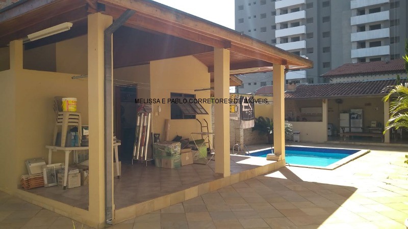 Casa à venda com 3 quartos, 252m² - Foto 12