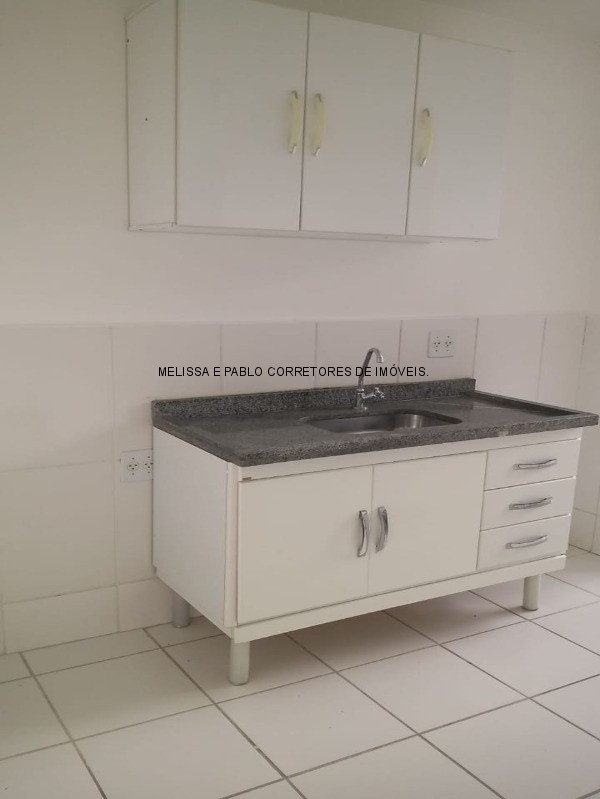 Apartamento à venda com 2 quartos, 53m² - Foto 2