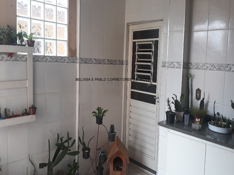 Casa à venda com 2 quartos, 120m² - Foto 7