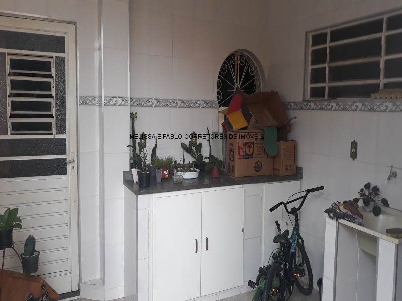 Casa à venda com 2 quartos, 120m² - Foto 8