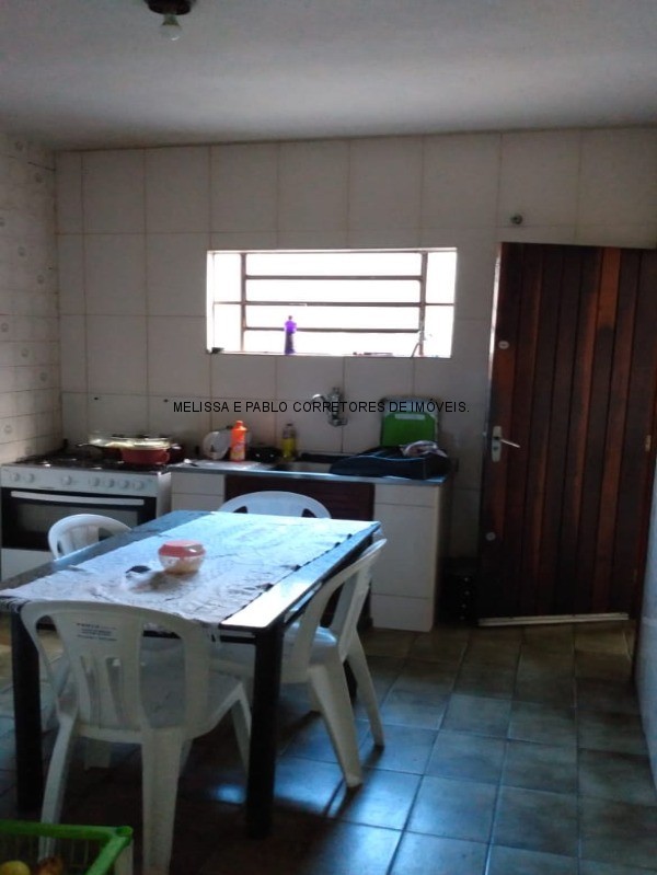 Casa à venda com 3 quartos, 90m² - Foto 8