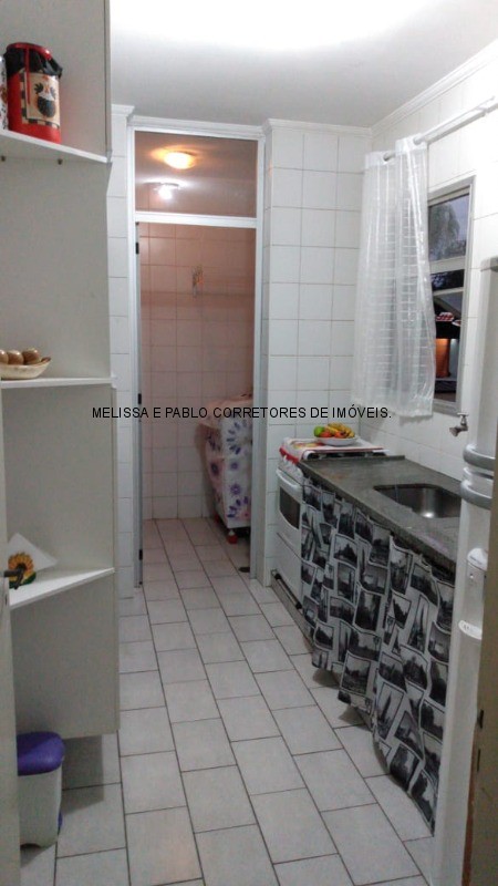 Apartamento à venda com 2 quartos, 60m² - Foto 18