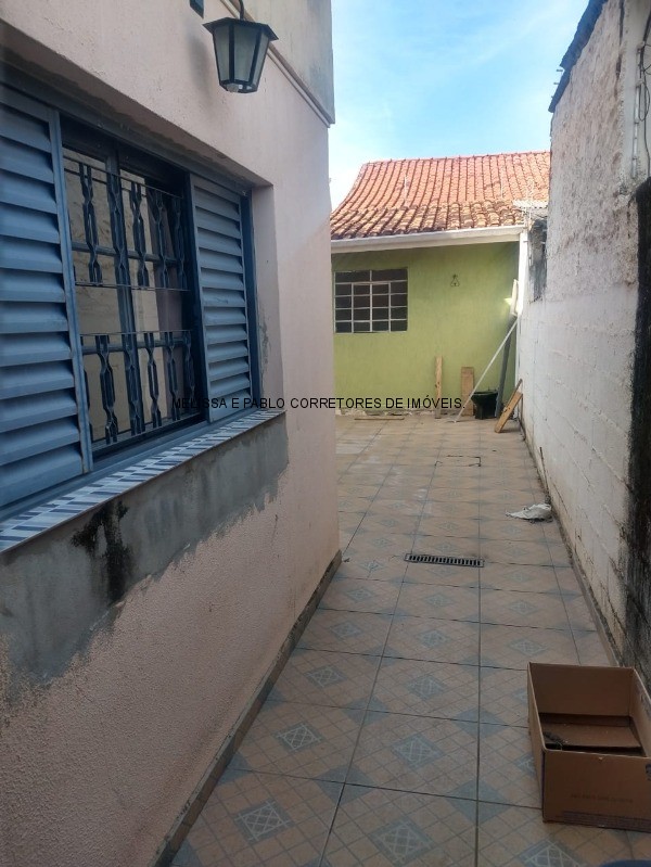 Casa à venda com 5 quartos, 230m² - Foto 21