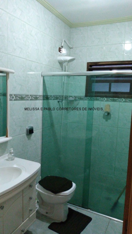 Casa à venda com 3 quartos, 120m² - Foto 2