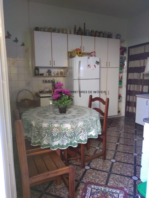 Casa à venda com 3 quartos, 130m² - Foto 16