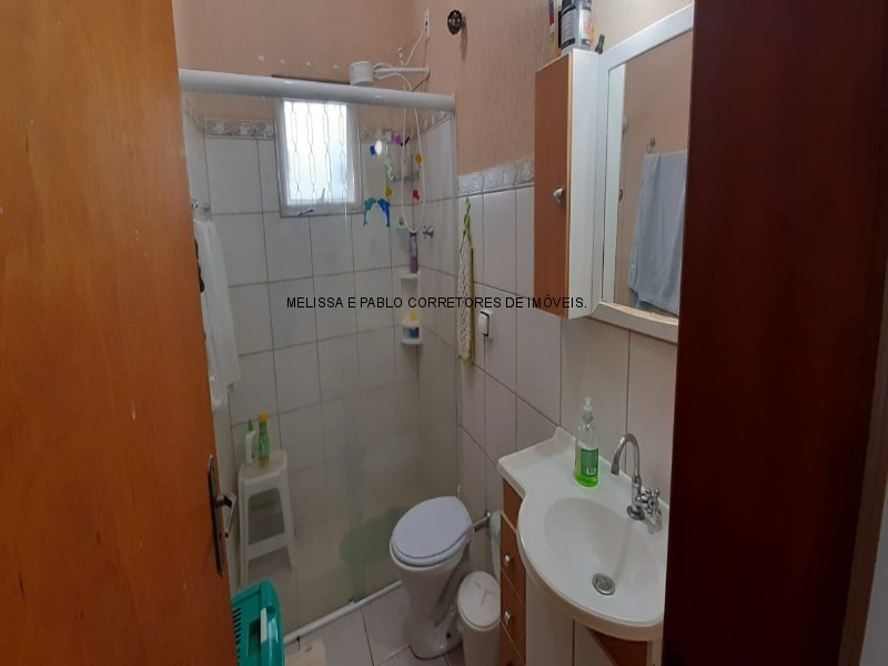 Casa à venda com 3 quartos, 200m² - Foto 4