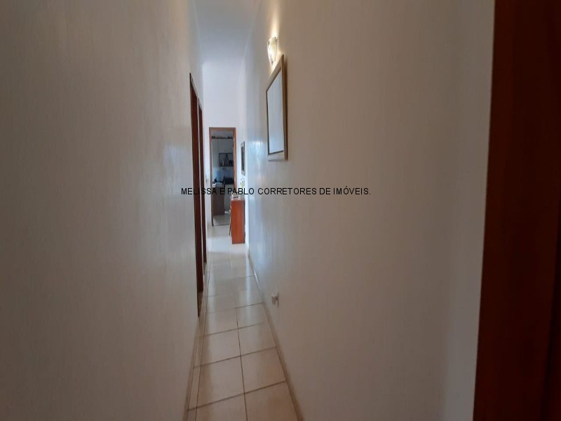 Casa à venda com 3 quartos, 200m² - Foto 13