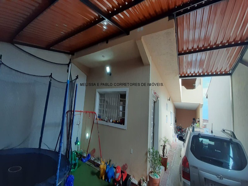 Casa à venda com 3 quartos, 200m² - Foto 14