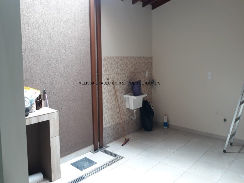 Casa à venda com 3 quartos, 180m² - Foto 35