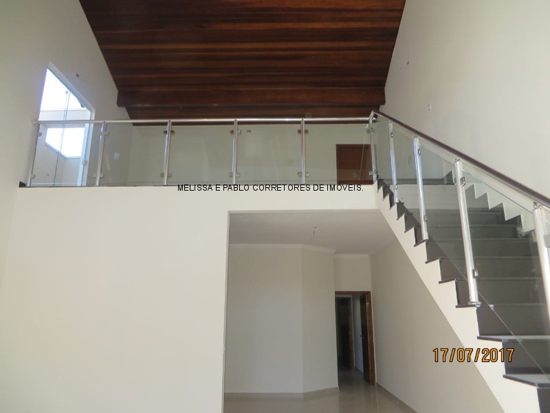 Casa à venda com 3 quartos, 154m² - Foto 3