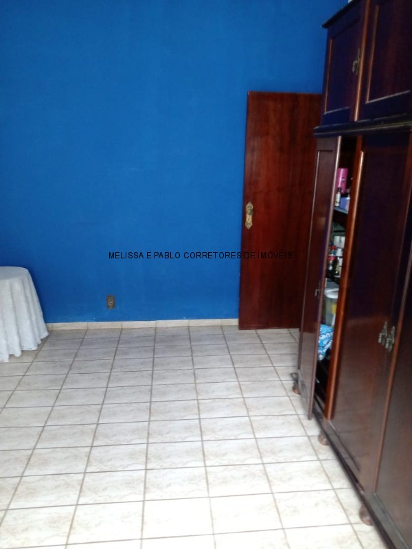 Casa à venda com 3 quartos, 300m² - Foto 16