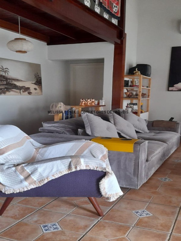 Casa à venda com 3 quartos, 320m² - Foto 3