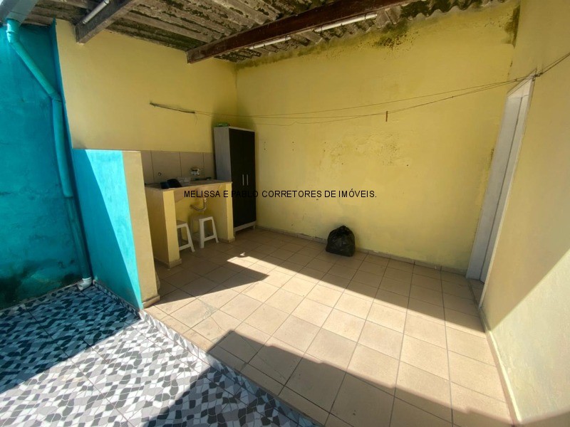 Casa à venda com 2 quartos, 160m² - Foto 11