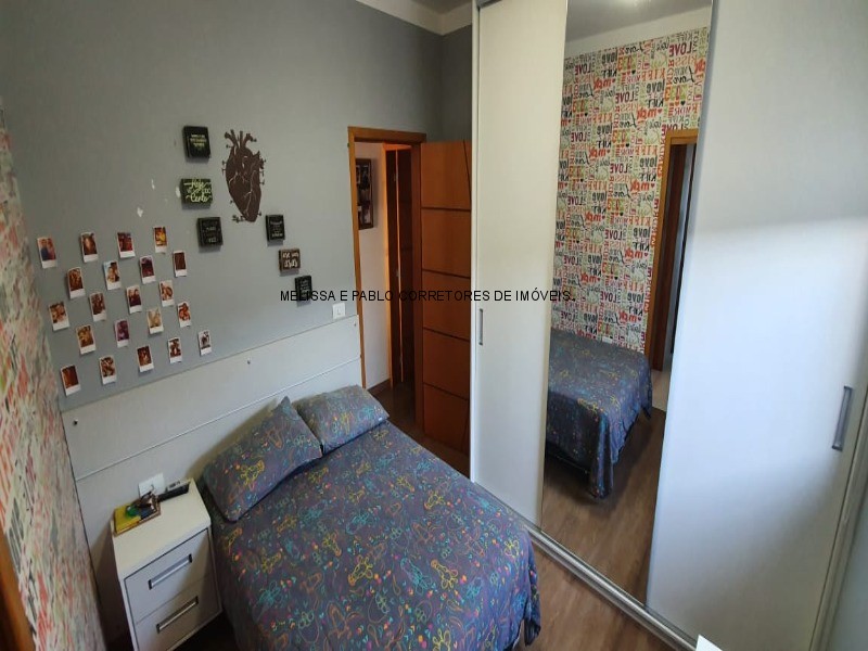 Casa à venda com 3 quartos, 300m² - Foto 30