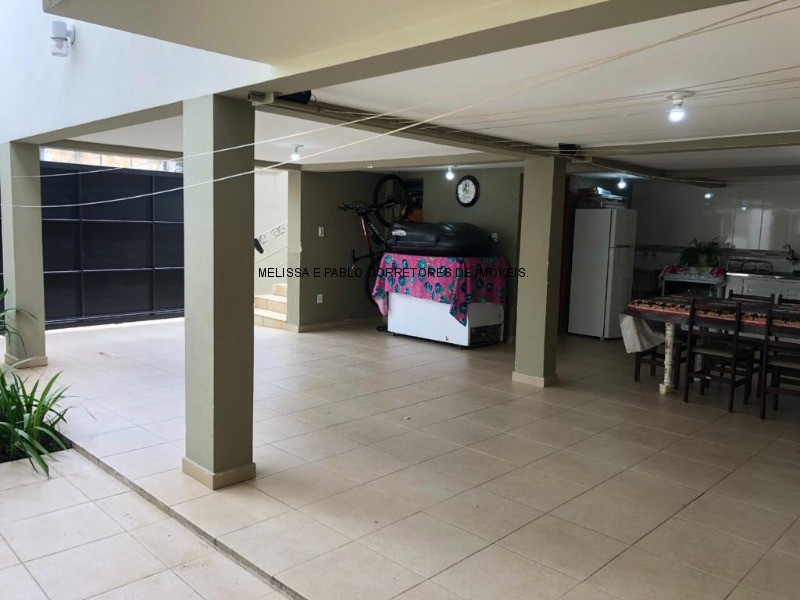 Casa à venda com 5 quartos, 209m² - Foto 28