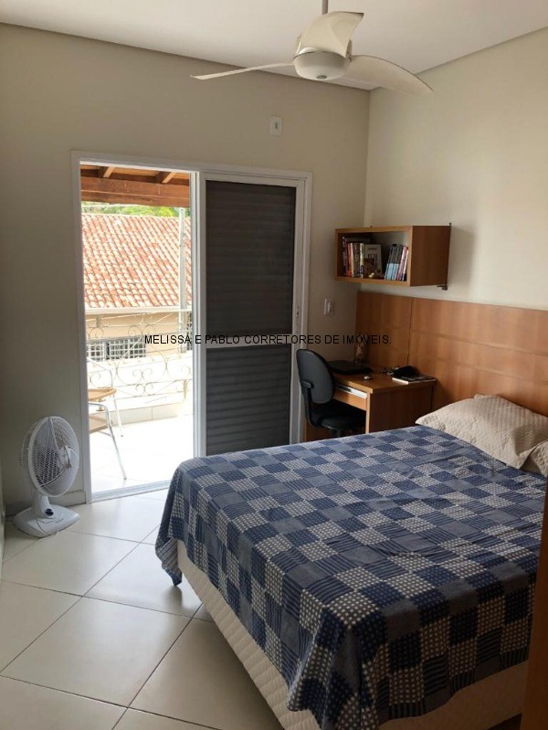 Casa à venda com 5 quartos, 209m² - Foto 8