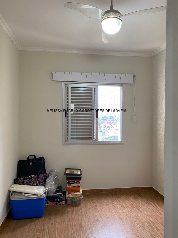 Apartamento à venda com 2 quartos, 68m² - Foto 12