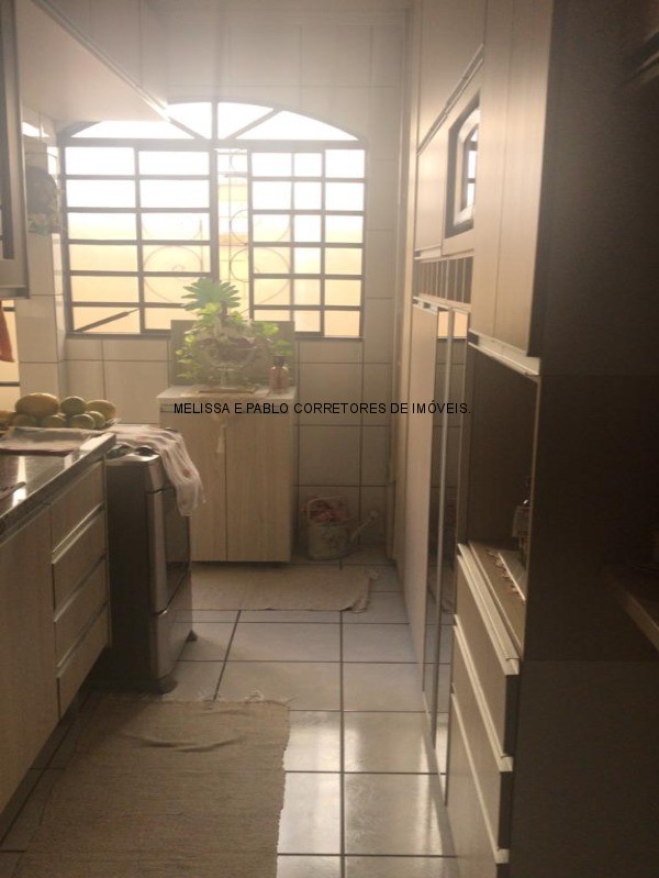 Apartamento à venda com 2 quartos, 74m² - Foto 28