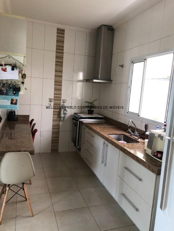 Casa à venda com 5 quartos, 209m² - Foto 20