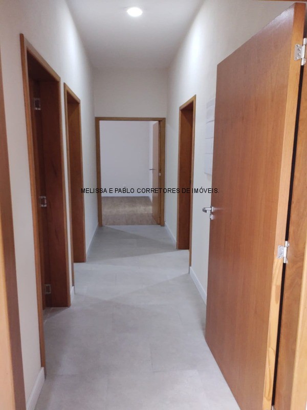 Casa à venda com 3 quartos, 373m² - Foto 14