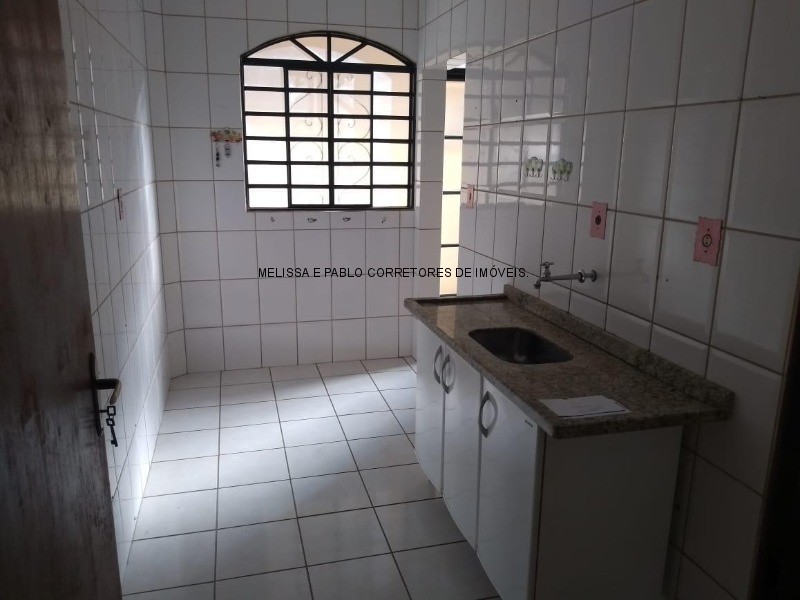 Apartamento à venda com 2 quartos, 74m² - Foto 2