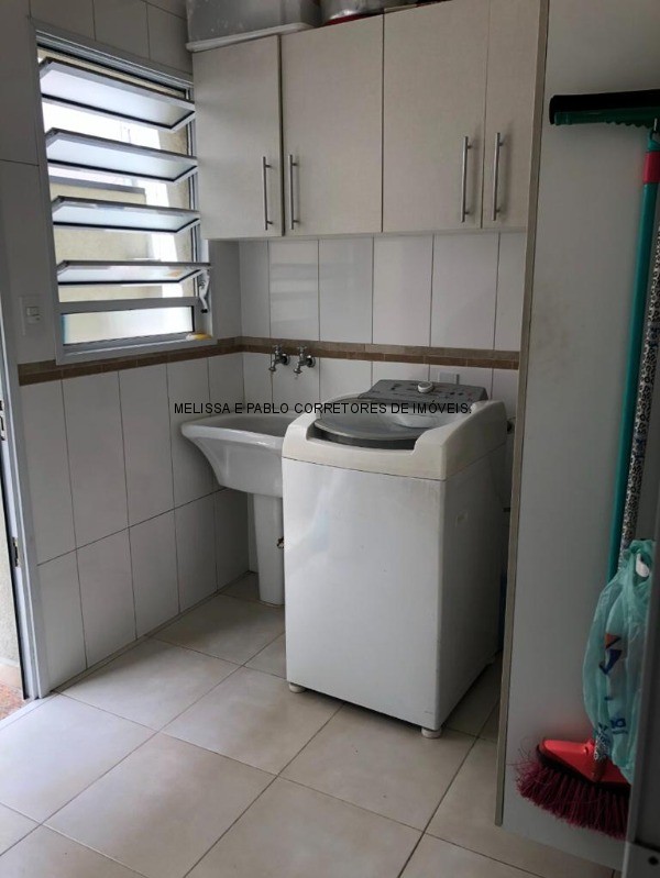 Casa à venda com 5 quartos, 209m² - Foto 18