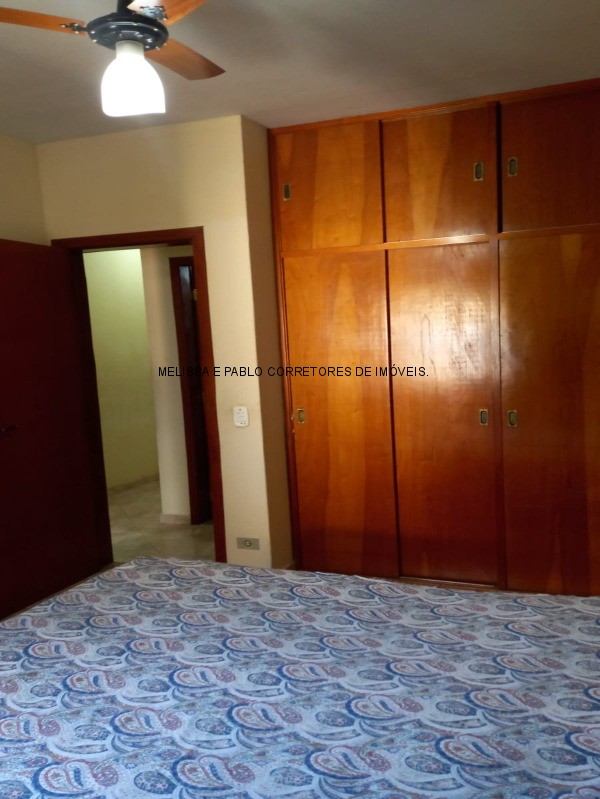 Casa à venda com 3 quartos, 250m² - Foto 4