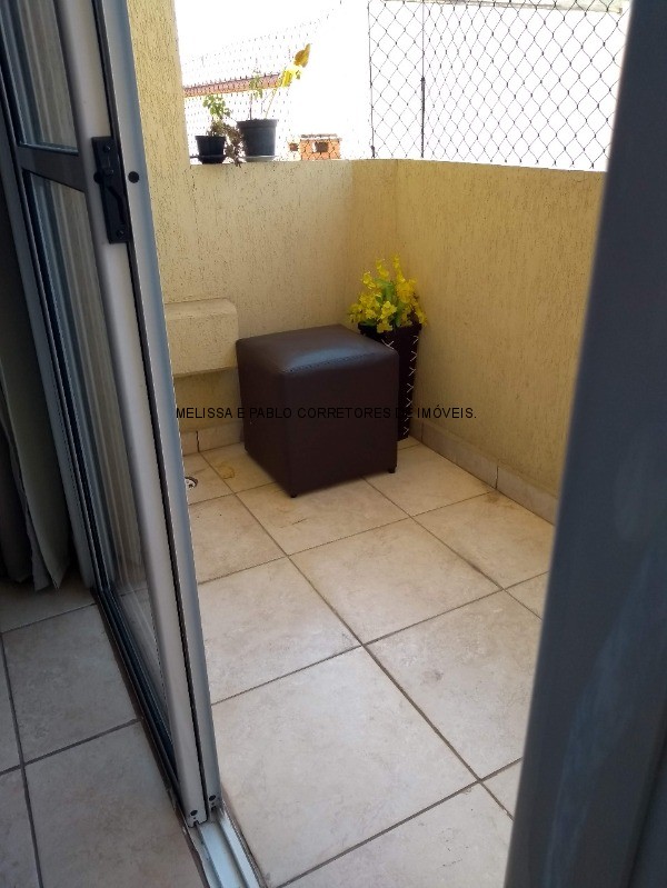 Apartamento à venda com 2 quartos, 72m² - Foto 14