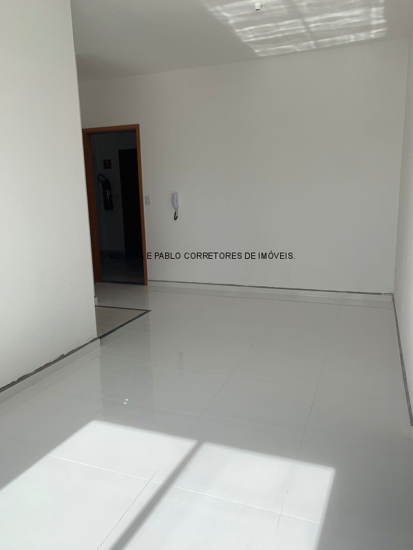 Apartamento à venda com 2 quartos, 52m² - Foto 4