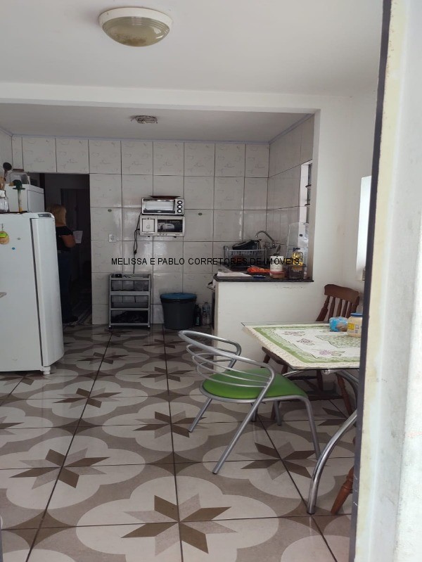 Casa à venda com 4 quartos, 150m² - Foto 24