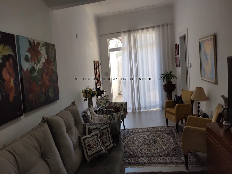 Casa à venda com 3 quartos, 215m² - Foto 8