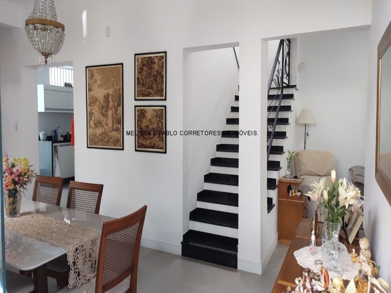 Casa à venda com 3 quartos, 215m² - Foto 17