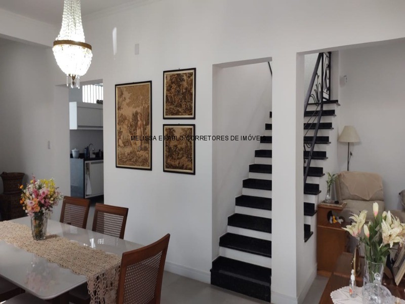 Casa à venda com 3 quartos, 215m² - Foto 18