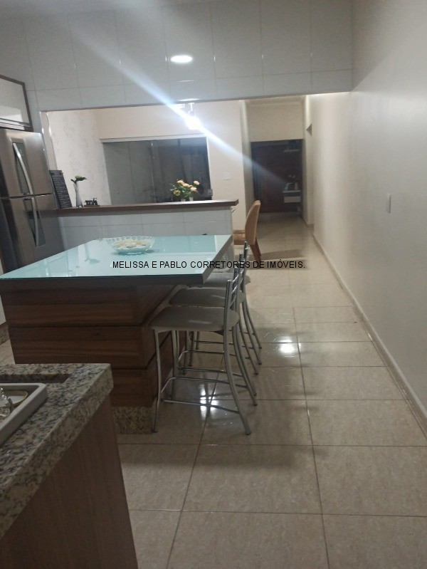 Casa à venda com 3 quartos, 100m² - Foto 19